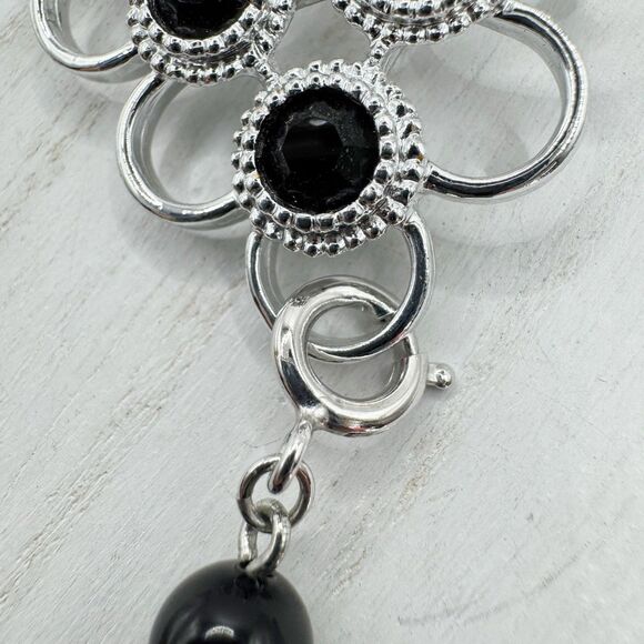 Vtg Sarah Coventry Black Charmer Brooch Dangle Silvertone Detachable Charm - Picture 6 of 9